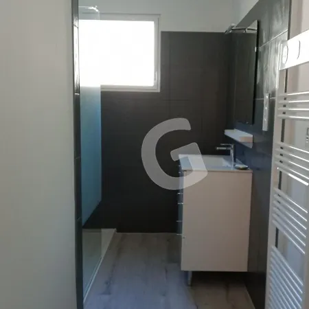 Maison Familiale Calme Pres De La Foret Et Plage A Sur Mer, 6 Pers, Wi-fi, Parking Prive - Fr-1-357-306 Ferienhaus